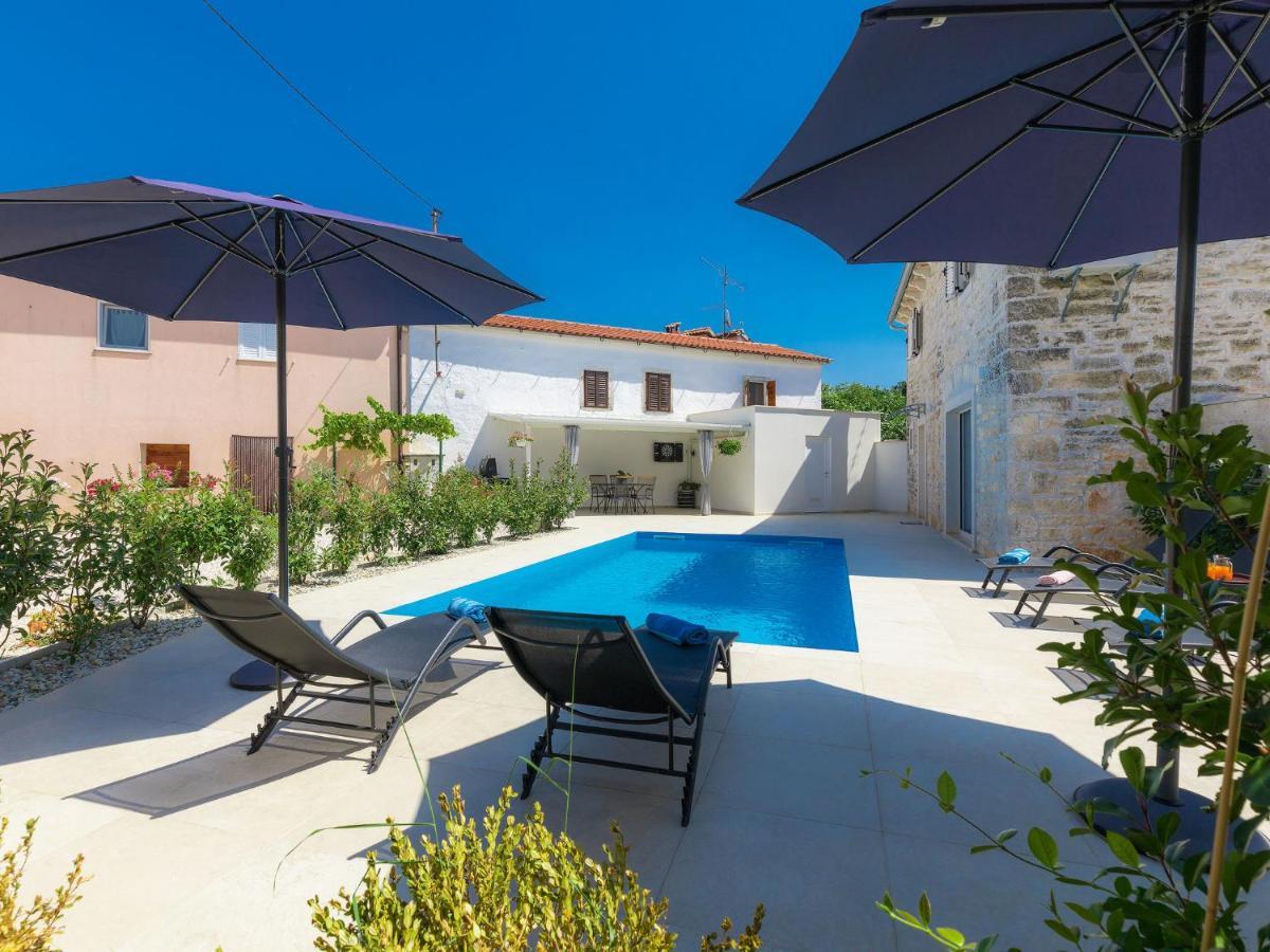 Holiday Home Villa Karmen - Roj454 Sveti Petar u Sumi Esterno foto