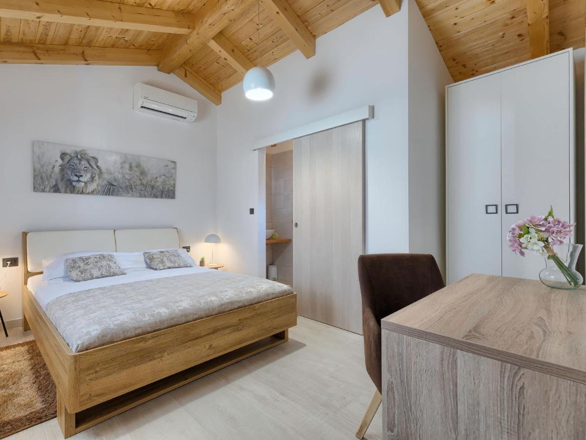 Holiday Home Villa Karmen - Roj454 Sveti Petar u Sumi Esterno foto