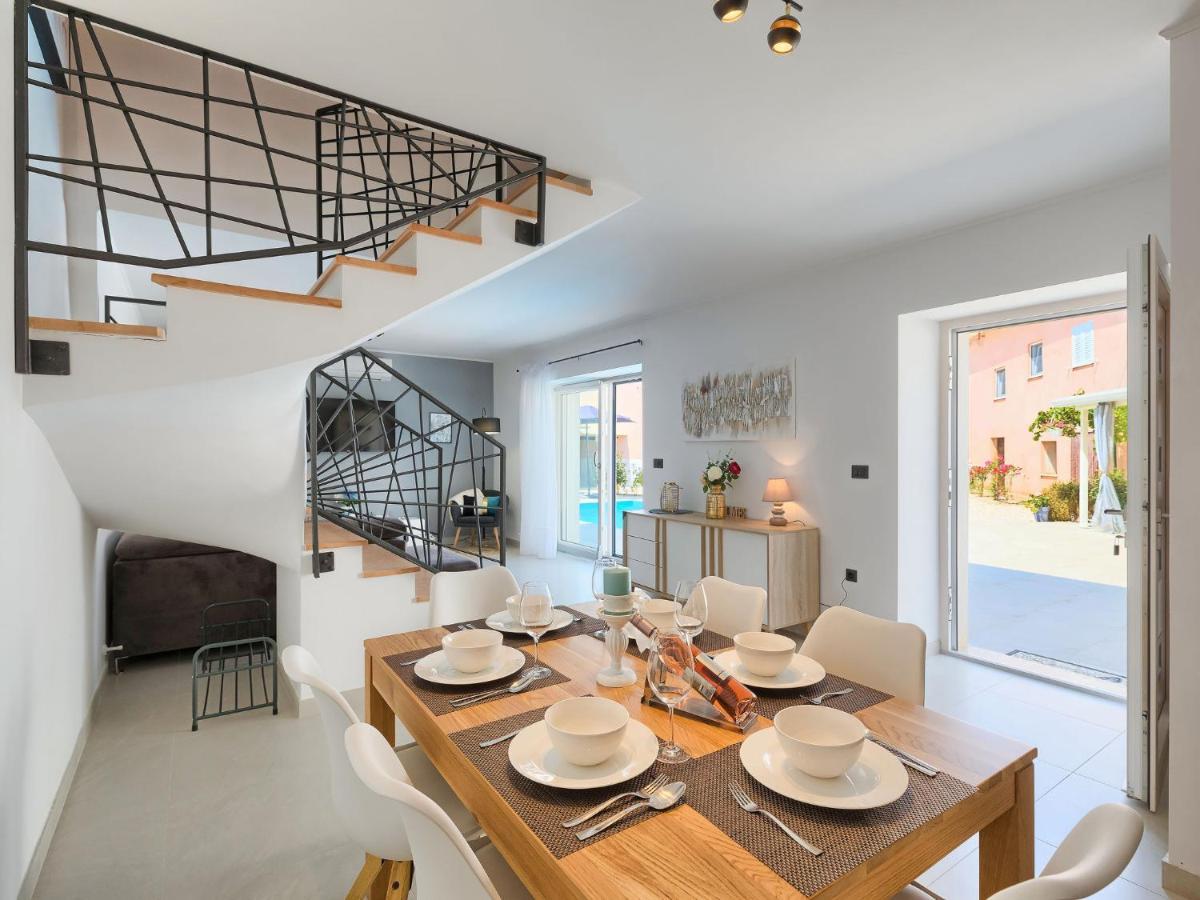 Holiday Home Villa Karmen - Roj454 Sveti Petar u Sumi Esterno foto