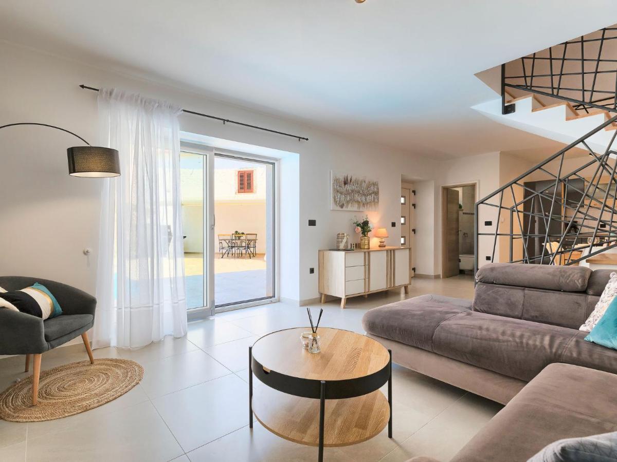 Holiday Home Villa Karmen - Roj454 Sveti Petar u Sumi Esterno foto